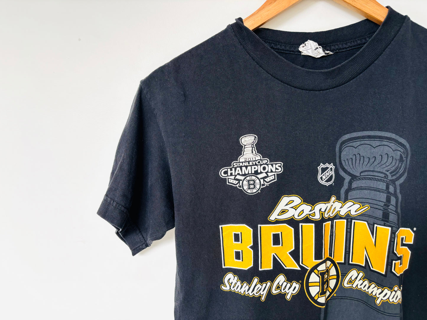 The Vintage Bruins Tee (Size 10)