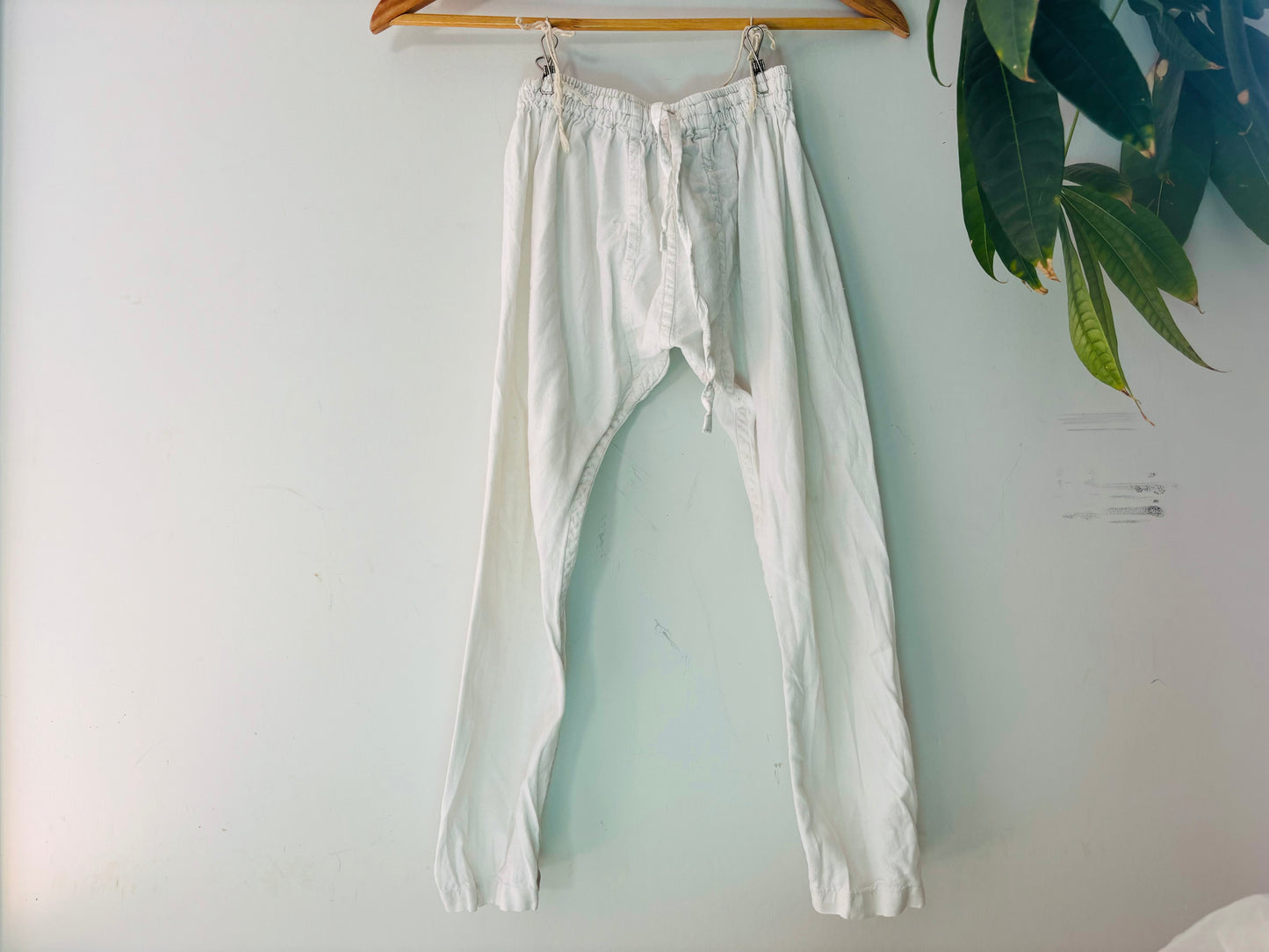 The White Fabindia Pant (Size 3)