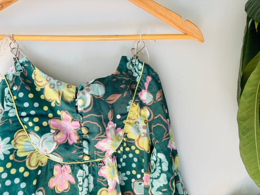 The Floral Green Blouse (Size 7)